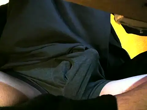 Snapshot of Ray175oo chatting on December 22, 5:10 pm Ray175oo online show from December 22, 5:10 pm