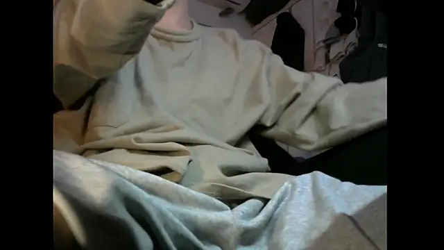 Snapshot of Ray175oo chatting on November 22, 6:29 pm Ray175oo online show from November 22, 6:29 pm