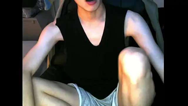 Snapshot of Ray175oo chatting on November 6, 4:55 pm Ray175oo online show from November 6, 4:55 pm