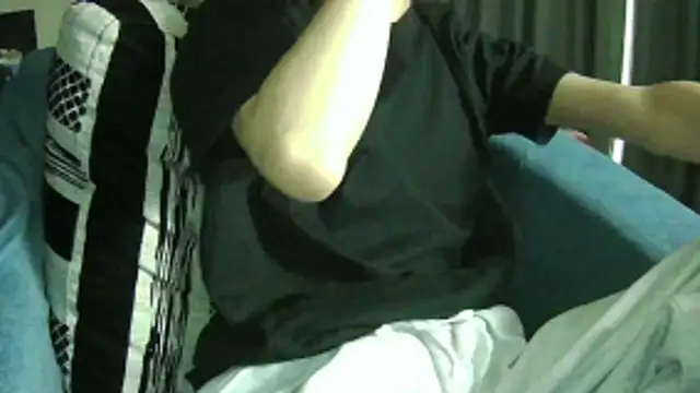 Snapshot of Ray175oo chatting on February 16, 8:35 am Ray175oo online show from February 16, 8:35 am