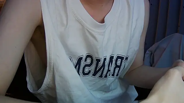Snapshot of Ray175oo chatting on July 18, 9:51 am Ray175oo online show from July 18, 9:51 am