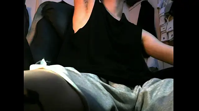 Snapshot of Ray175oo chatting on November 12, 6:01 pm Ray175oo online show from November 12, 6:01 pm