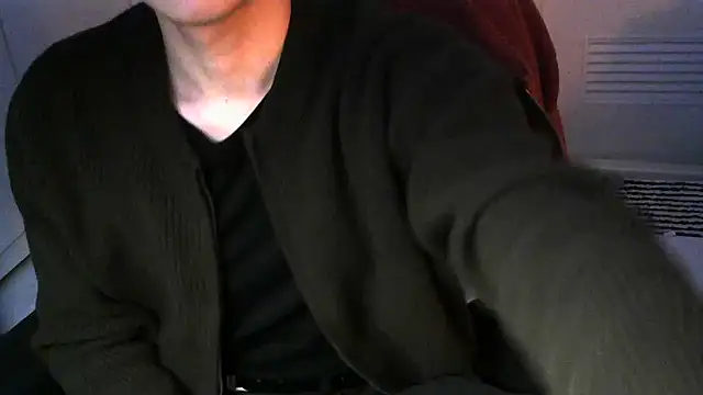 Snapshot of Ray175oo chatting on February 10, 5:45 pm Ray175oo online show from February 10, 5:45 pm