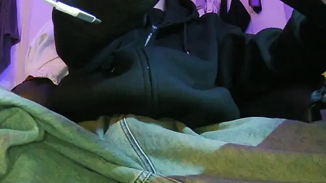 Ray175oo online show from March 14, 1:39 pm