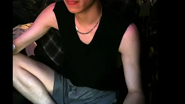 Snapshot of Ray175oo chatting on February 19, 4:33 pm Ray175oo online show from February 19, 4:33 pm