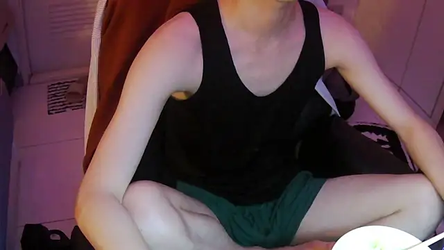 Ray175oo online show from May 17, 8:09 pm