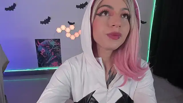 cyberzoe online show from October 8, 12:12 am