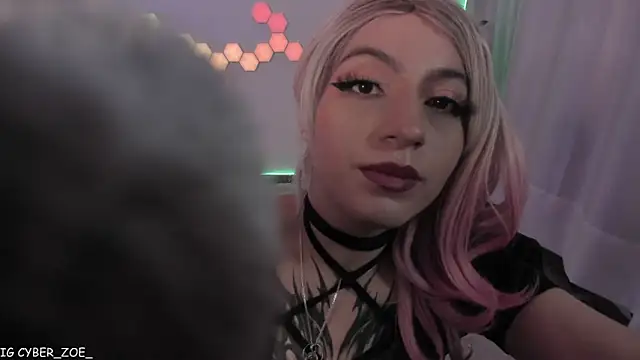 cyberzoe online show from March 15, 5:20 pm