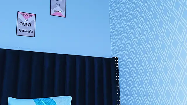 hotlatinateacher online show from March 12, 7:29 pm