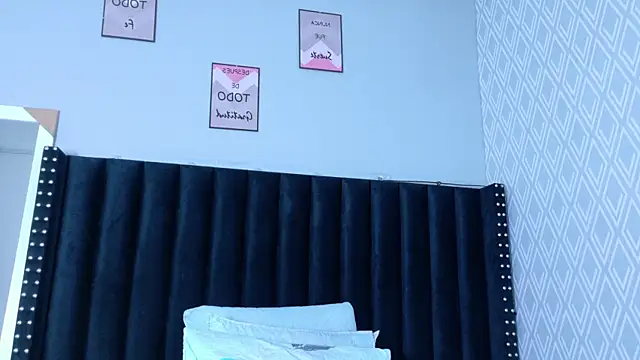 hotlatinateacher online show from February 4, 6:58 pm