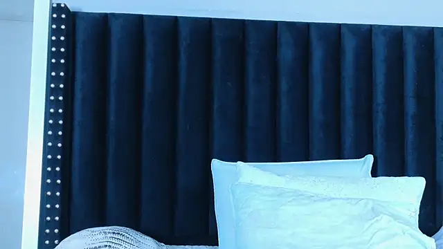 hotlatinateacher online show from February 10, 6:51 pm