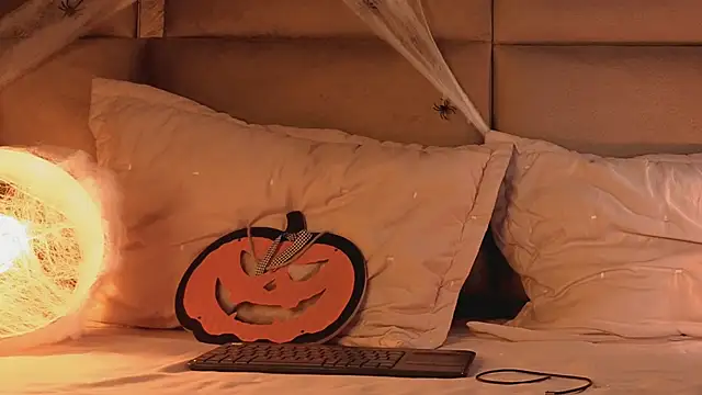 angelinepossy online show from October 28, 9:47 pm