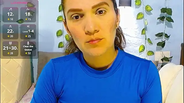 Snapshot of venus_swet_ chatting on July 25, 12:29 am venus swet online show from July 25, 12:29 am