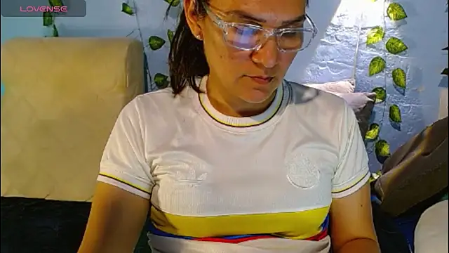 venus swet  online show from May 18, 12:55 am