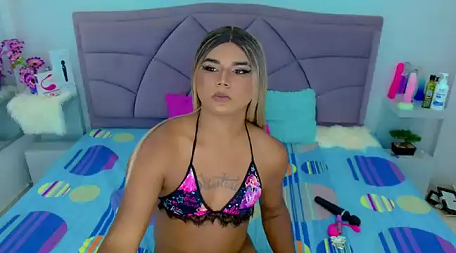 Snapshot of party_duo_trans chatting on March 16, 12:01 am party duo trans online show from March 16, 12:01 am