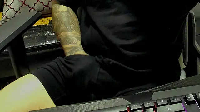 Snapshot of stebankechima chatting on September 28, 10:50 pm stebankechima online show from September 28, 10:50 pm