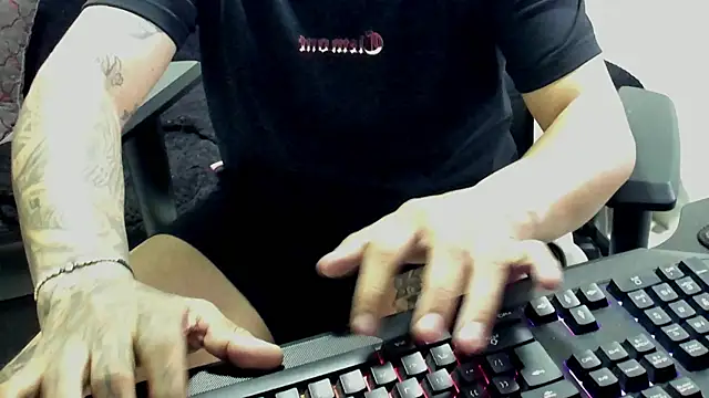 Snapshot of stebankechima chatting on September 11, 10:43 pm stebankechima online show from September 11, 10:43 pm