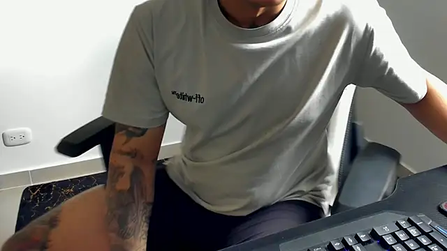 Snapshot of stebankechima chatting on October 3, 4:30 pm stebankechima online show from October 3, 4:30 pm