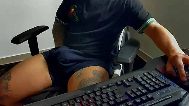 Snapshot of stebankechima chatting on October 6, 5:46 pm stebankechima online show from October 6, 5:46 pm