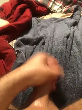 Snapshot of darksmoke011 chatting on February 27, 11:39 am darksmoke011 online show from February 27, 11:39 am