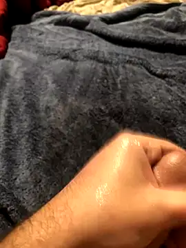 darksmoke011 online show from December 5, 2:32 am