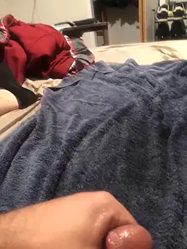 Snapshot of darksmoke011 chatting on September 10, 2:10 am darksmoke011 online show from September 10, 2:10 am