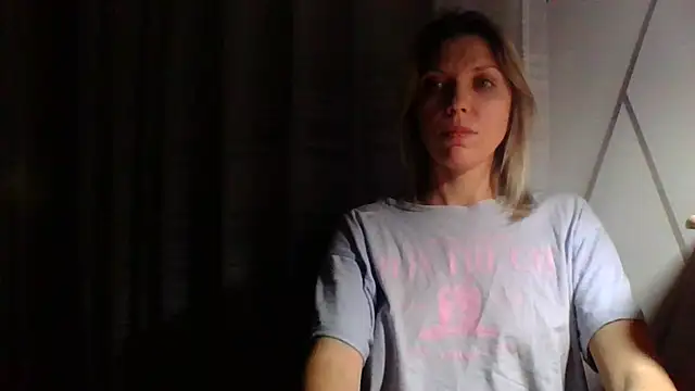 Snapshot of VelvetLove287 chatting on February 22, 9:37 pm VelvetLove287 online show from February 22, 9:37 pm