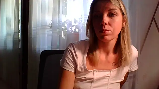 VelvetLove287 online show from March 12, 6:17 am