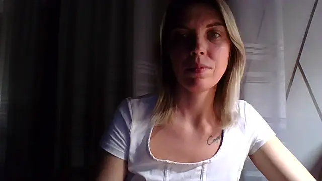 Snapshot of VelvetLove287 chatting on March 2, 7:19 pm VelvetLove287 online show from March 2, 7:19 pm