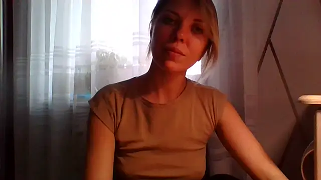Snapshot of VelvetLove287 chatting on March 18, 2:50 pm VelvetLove287 online show from March 18, 2:50 pm