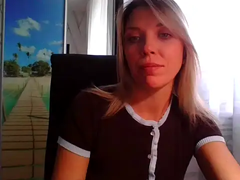 Snapshot of VelvetLove287 chatting on September 28, 7:37 am VelvetLove287 online show from September 28, 7:37 am
