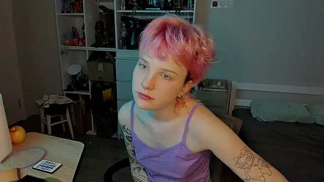 School Love online show from January 11, 7:04 am