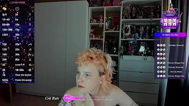 Snapshot of School_Love chatting on July 3, 8:21 am School Love online show from July 3, 8:21 am