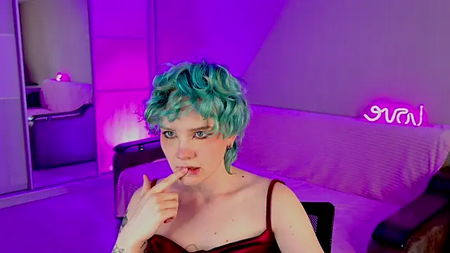 Snapshot of School_Love chatting on February 20, 1:08 pm School Love online show from February 20, 1:08 pm