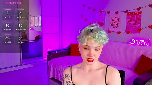 Snapshot of School_Love chatting on March 20, 1:04 pm School Love online show from March 20, 1:04 pm