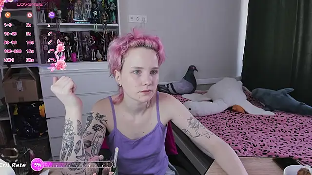 School Love online show from March 15, 7:04 am