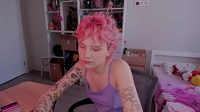 School Love online show from November 15, 7:12 am