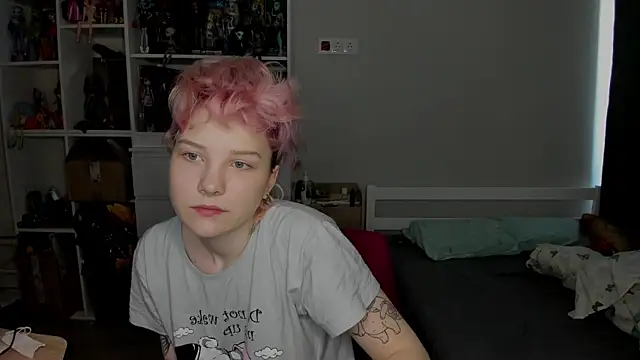 School Love online show from January 18, 7:56 am