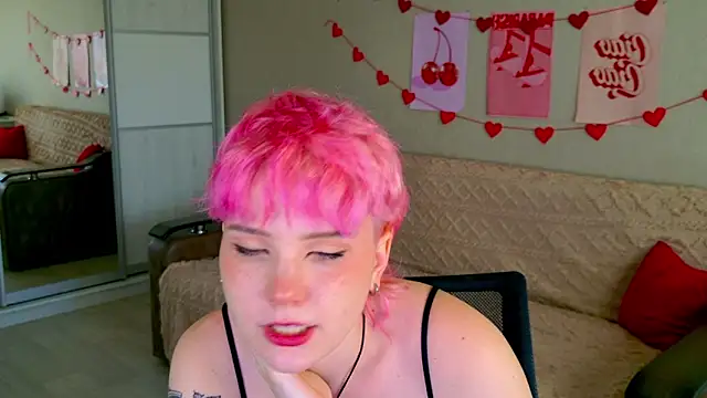 Snapshot of School_Love chatting on September 14, 11:10 am School Love online show from September 14, 11:10 am