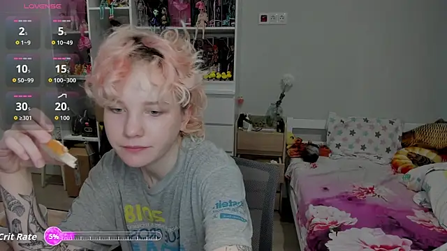 School Love online show from November 30, 7:09 am