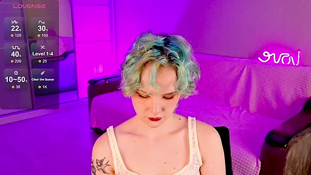 Snapshot of School_Love chatting on March 10, 1:10 pm School Love online show from March 10, 1:10 pm