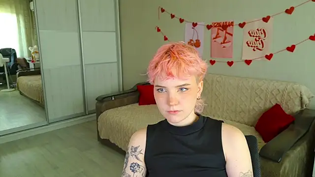 Snapshot of School_Love chatting on September 24, 11:06 am School Love online show from September 24, 11:06 am