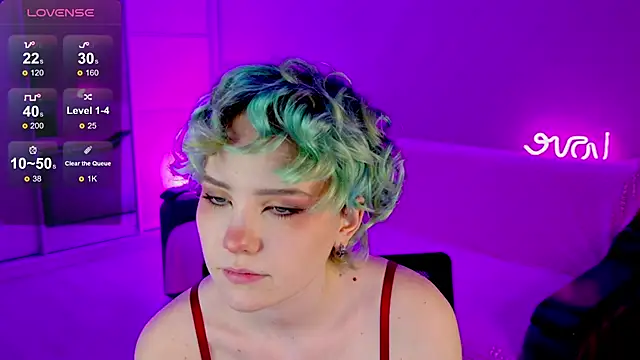 Snapshot of School_Love chatting on January 29, 1:07 pm School Love online show from January 29, 1:07 pm