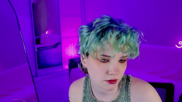 Snapshot of School_Love chatting on January 23, 1:13 pm School Love online show from January 23, 1:13 pm