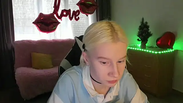 EnigmaSee online show from March 25, 1:50 am