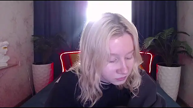 EnigmaSee online show from October 17, 2:04 am