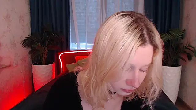 EnigmaSee online show from December 3, 8:36 am