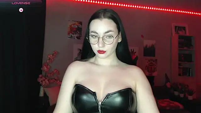 Fluffy Tiffy online show from March 20, 1:02 am