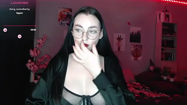Fluffy Tiffy online show from March 21, 4:06 am