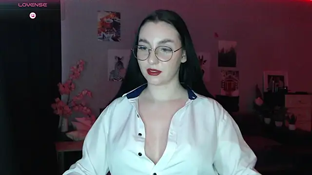 Fluffy Tiffy online show from March 13, 6:26 am